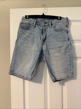 Levis Light Blue Denim Shorts - Classic Casual Style